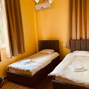  Bed & Breakfast Auto Tana Albánie